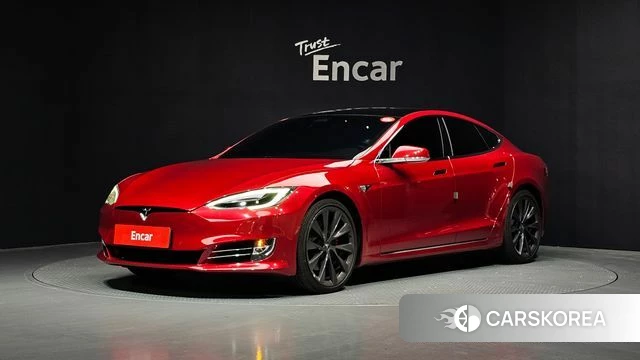 Tesla Model S 2019 Красный из Кореи