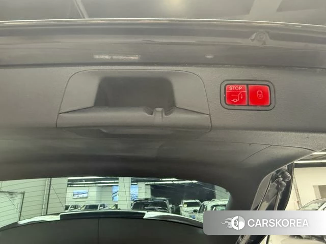 Mercedes-Benz GLC 2022 Коричневый из Китая