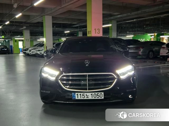 Mercedes-Benz E-Class W214 2025 Черный из Кореи