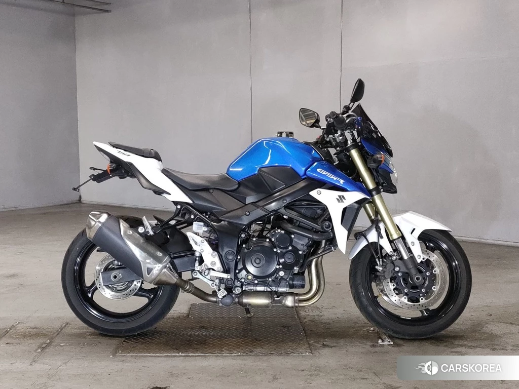 Проданный Suzuki GSR750 2013 из Японии