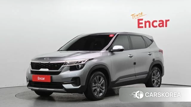 Kia Seltos 2021 Серебристо-серый из Кореи