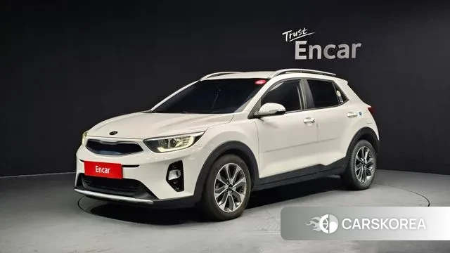 Kia Stonic 2019 Белый из Кореи