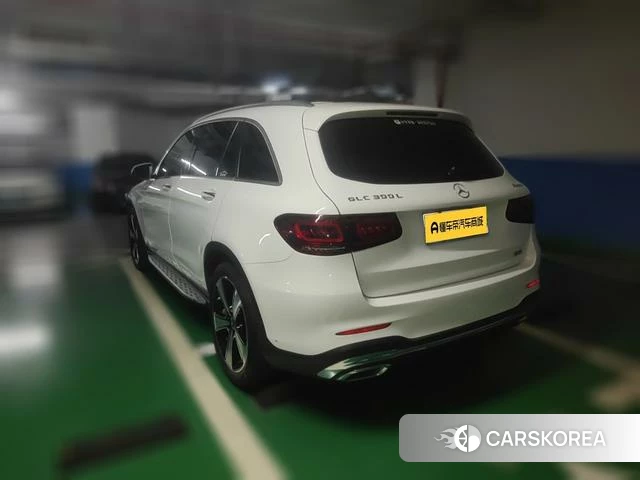 Mercedes-Benz GLC 2023 Белый из Китая