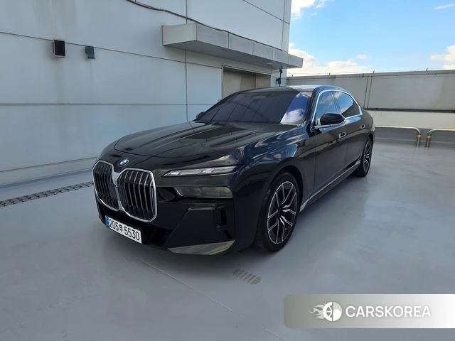 BMW 7 Series (G70) 2026 Черный из Кореи