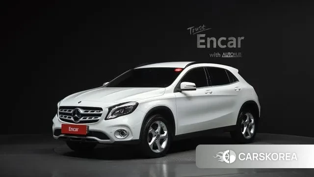 Mercedes-Benz GLA-Class X156 2018 Белый из Кореи