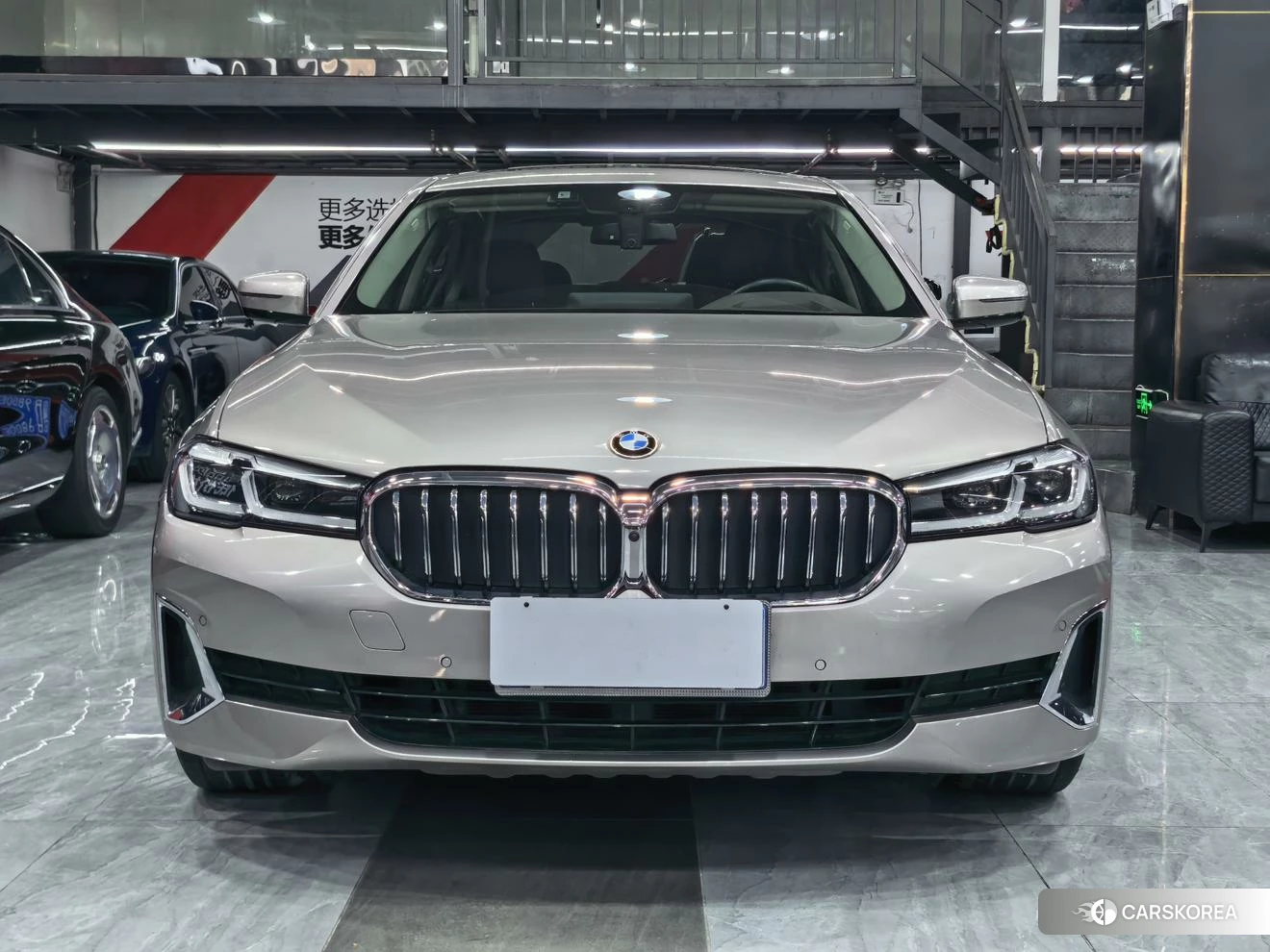 BMW 5 series 2020 Серебристо-серый из Китая