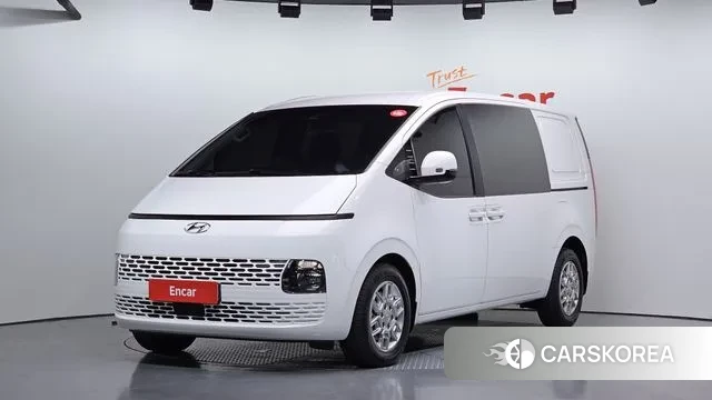 Hyundai Staria 2023 Белый из Кореи