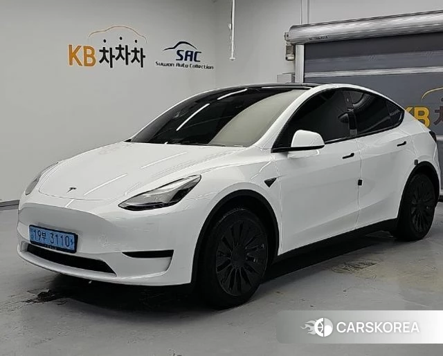 Tesla Model Y 2023 Белый из Кореи