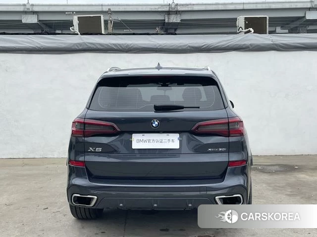 BMW X5 (imported) 2021 Темно-серый из Китая