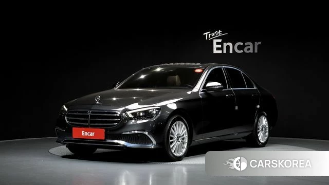 Mercedes-Benz E-Class W213 2021 Серый из Кореи