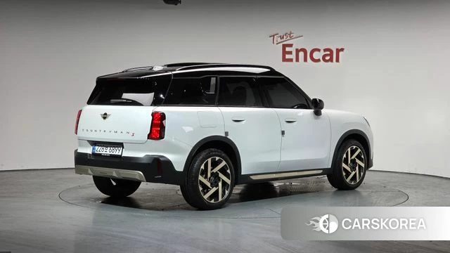 Mini Cooper S Countryman 3rd Generation 2024 Белый из Кореи