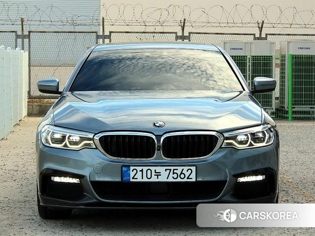 BMW 5 Series (G30) 2019 Серый из Кореи