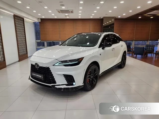 Lexus RX500h 5th generation 2025 Белый из Кореи