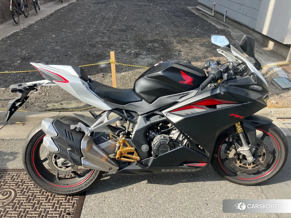 Проданный Honda CBR250RR ABS 2017 из Японии