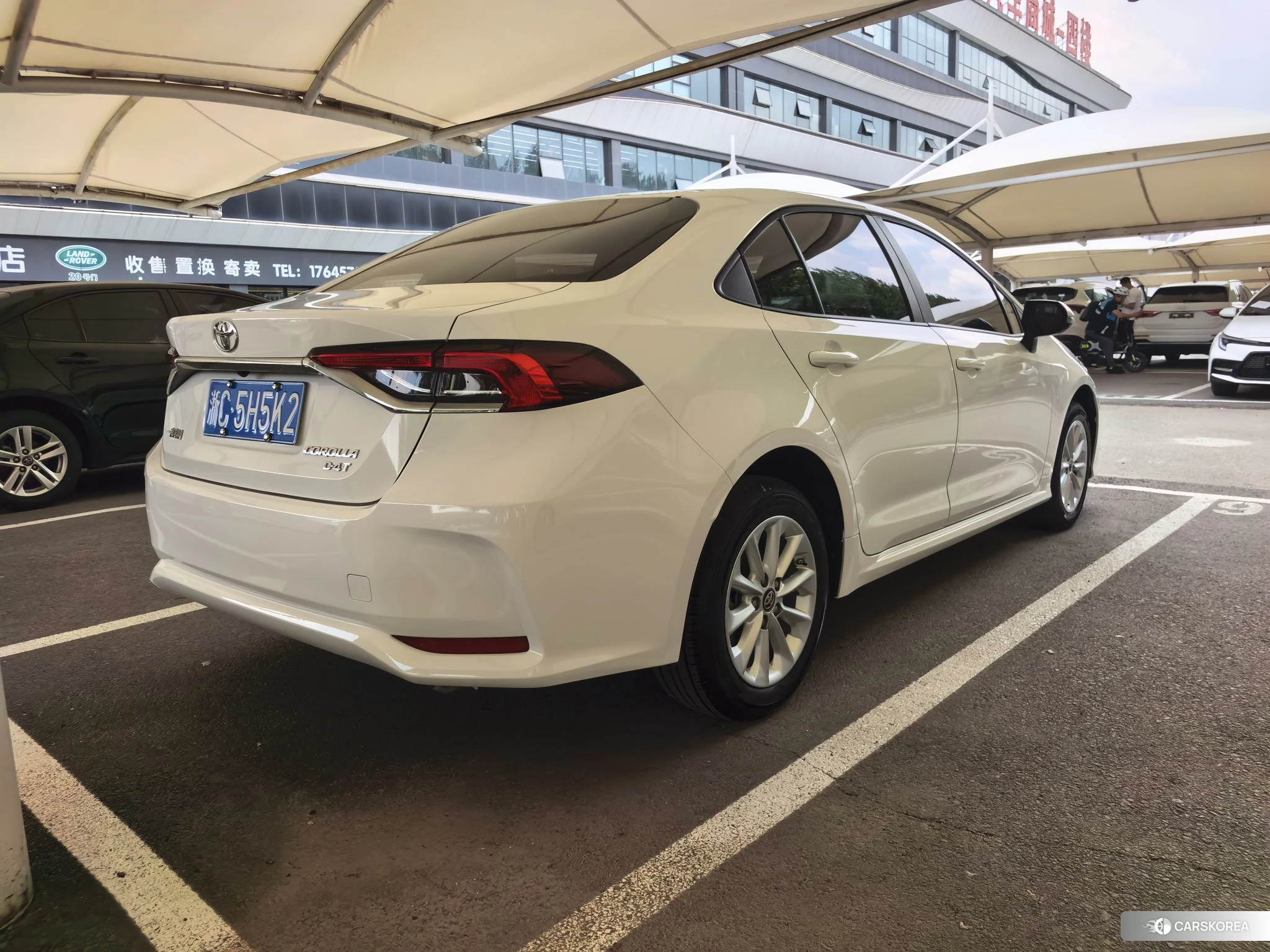 Toyota Corolla 2023 Белый из Китая
