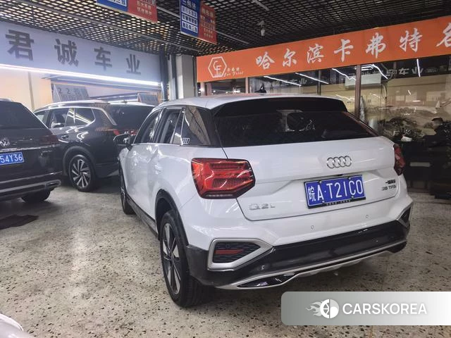 Audi Q2L 2022 Белый из Китая