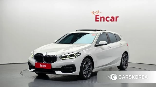 BMW 1 Series (F40) 2021 Белый из Кореи