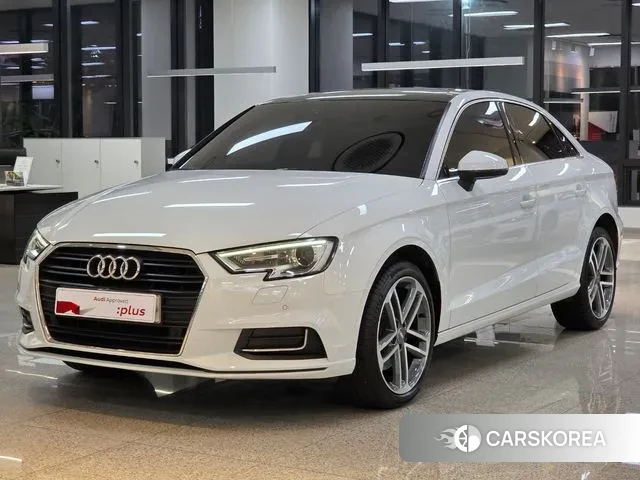 Audi New A3 2019 Белый из Кореи