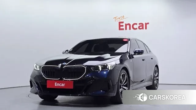 BMW 5 Series (G60) 2025 Черный из Кореи