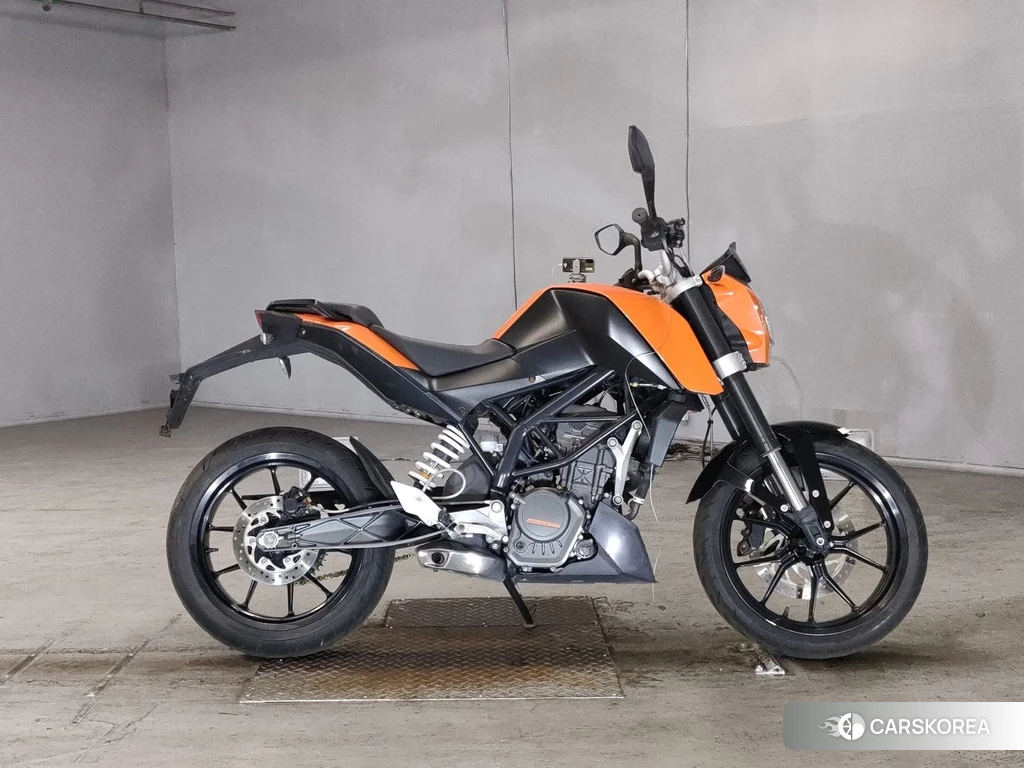 Проданный KTM 125 DUKE 2011 из Японии