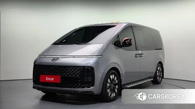 Hyundai Staria 2023 Серебряный из Кореи