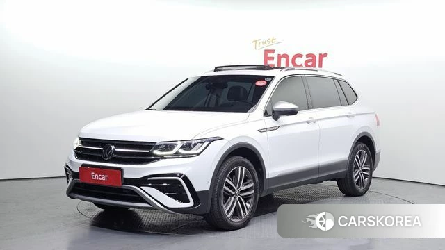 Volkswagen Tiguan Allspace 2023 Белый из Кореи