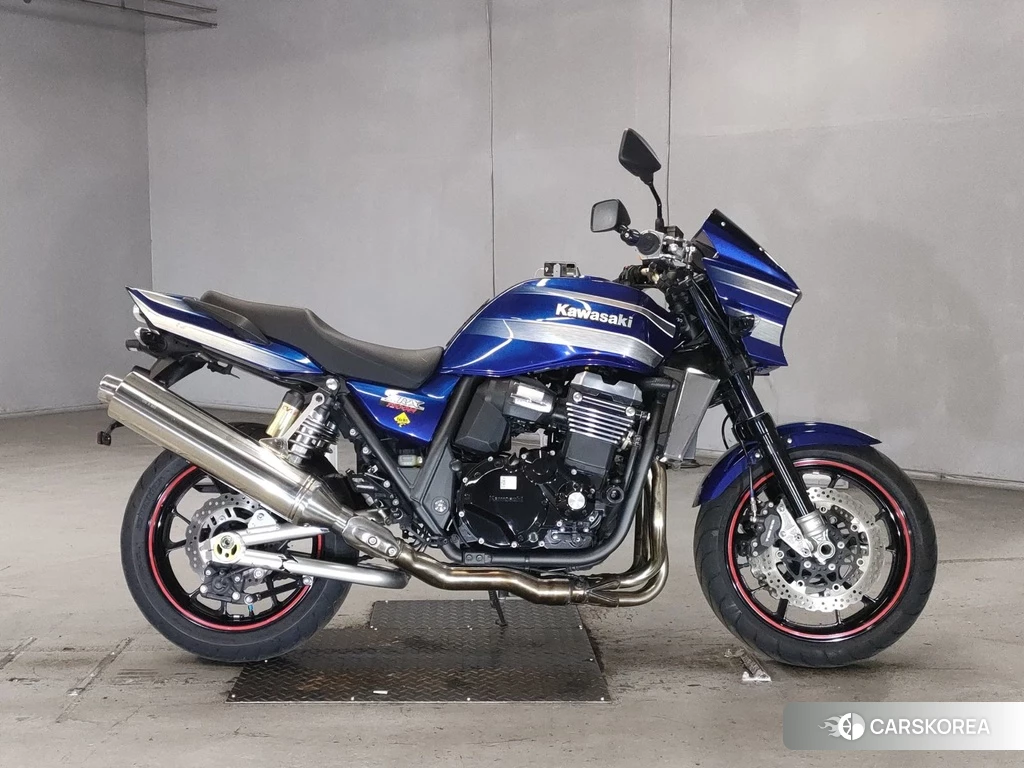 Проданный Kawasaki ZRX 1200 2013 из Японии