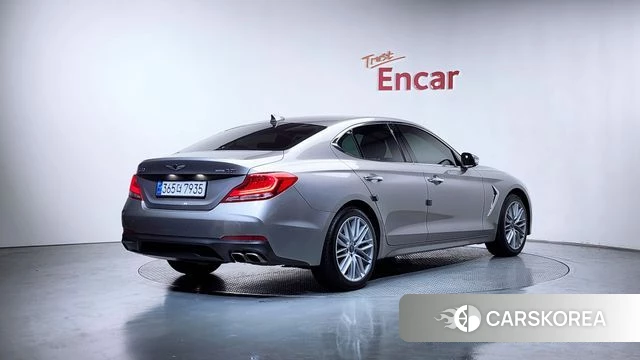 Genesis G70 2019 Серебристо-серый из Кореи