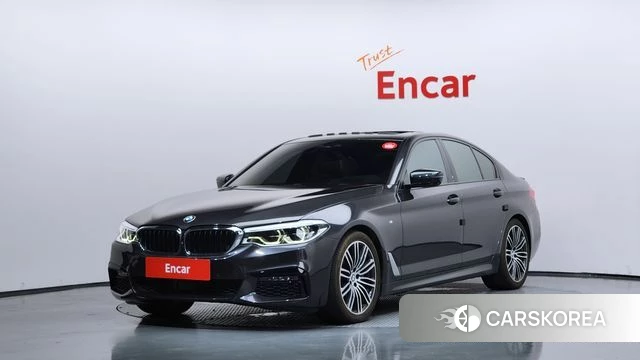 BMW 5 Series (G30) 2019 Черный из Кореи