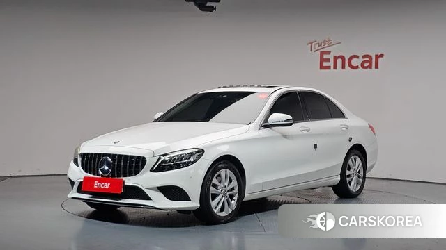 Mercedes-Benz C-Class W205 2019 Белый из Кореи