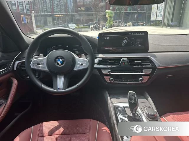 BMW 5 series 2023 Черный из Китая