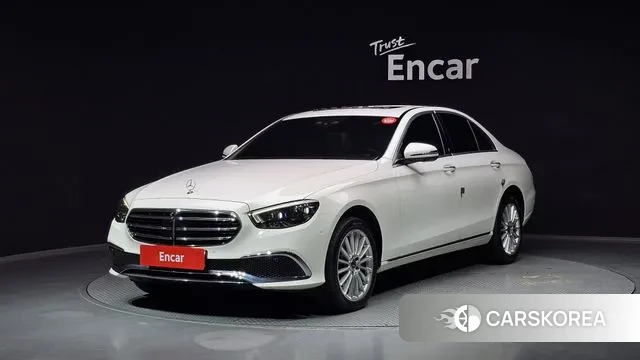 Mercedes-Benz E-Class W213 2021 Белый из Кореи