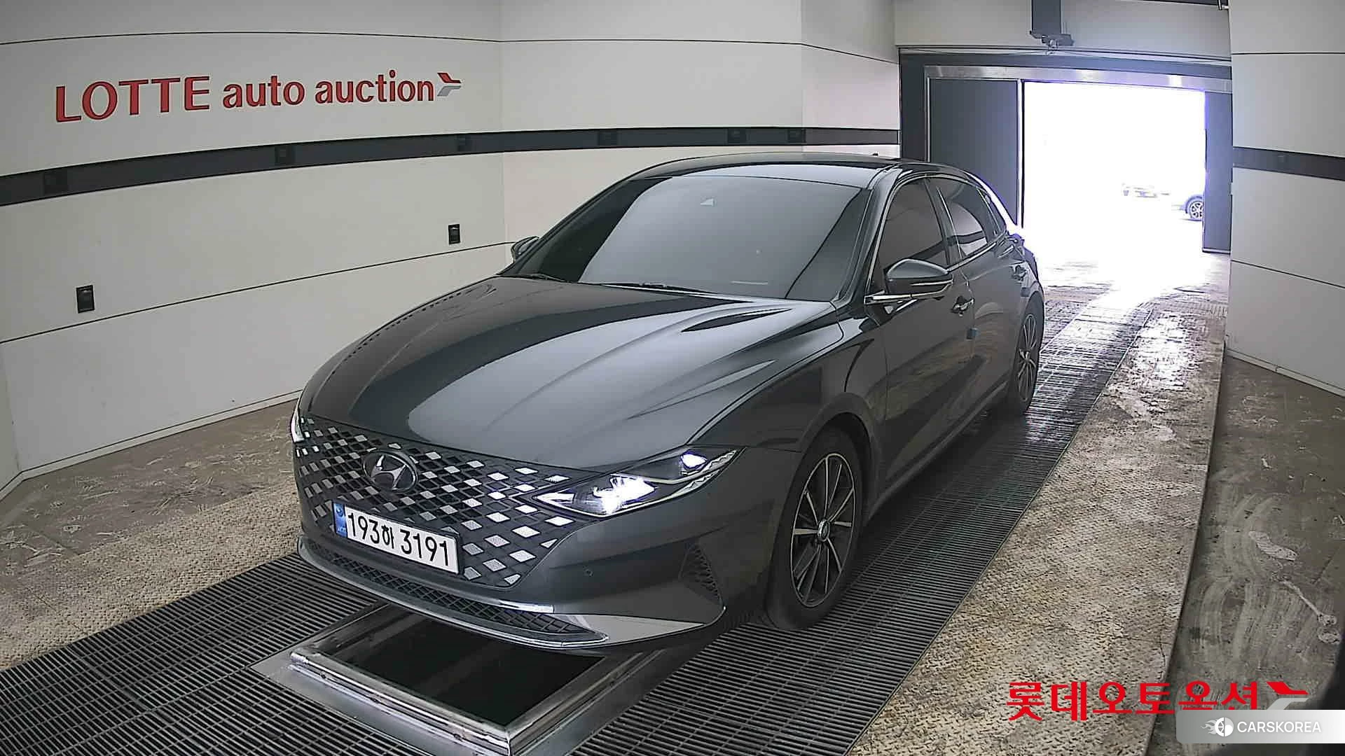 Hyundai Grandeur 2022 Nocturne Grey Metallic из Кореи