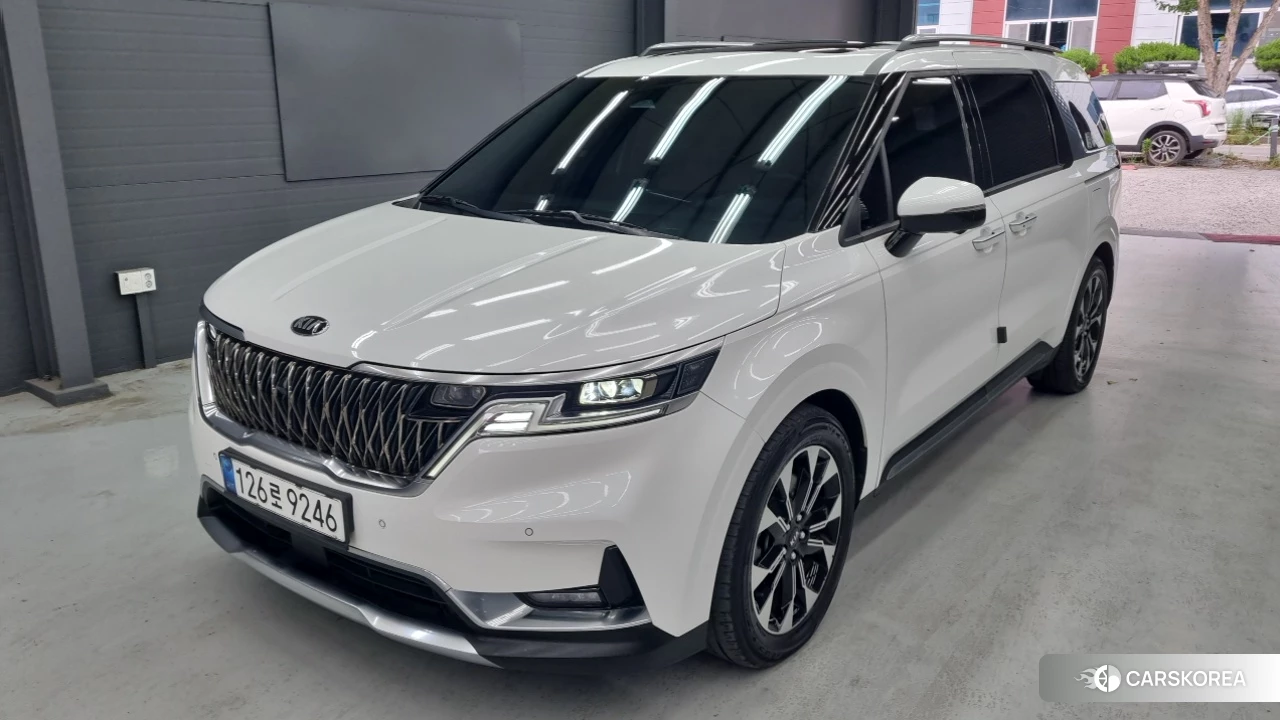 Kia Carnival 4th generation 2021 Белый из Кореи