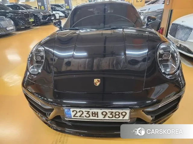 Porsche 911(992) 2020 Черный из Кореи