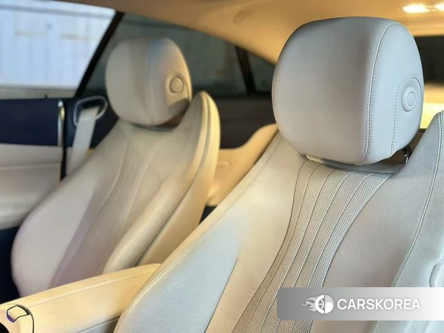 Mercedes-Benz E-class (imported) 2022 Белый из Китая