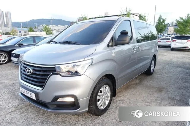 Hyundai The New Grand Starex 2019 Серый из Кореи
