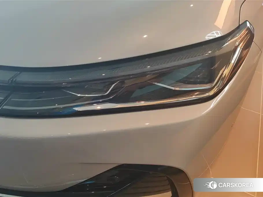 Geely Galaxy Galaxy A7 EM 2026 Silver/gray из Китая