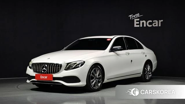 Mercedes-Benz E-Class W213 2018 Белый из Кореи