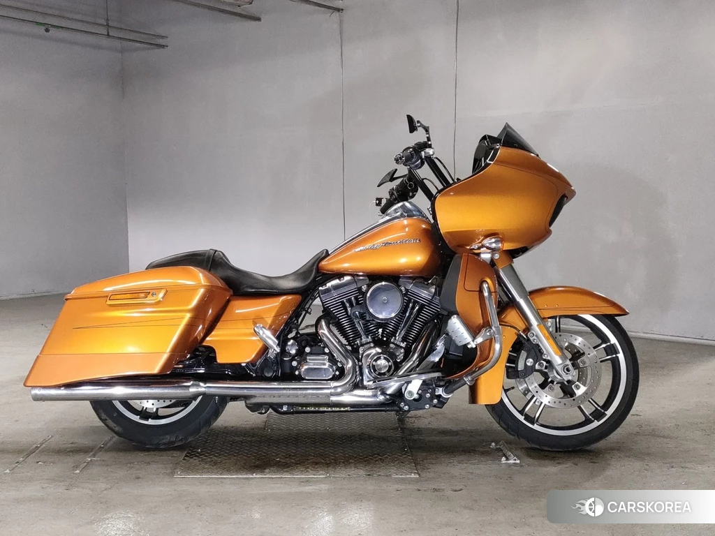 Проданный Harley-Davidson Road Glide FLTRXS1690 2015 из Японии