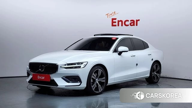 Volvo S60 3rd generation 2021 Белый из Кореи