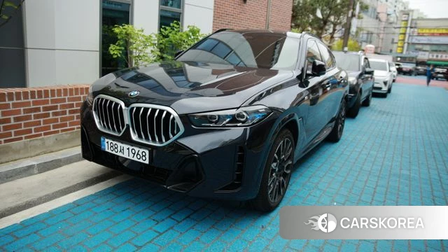 BMW X6 (G06) 2025 Черный из Кореи