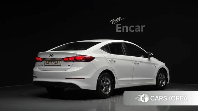 Hyundai Avante AD 2018 Белый из Кореи