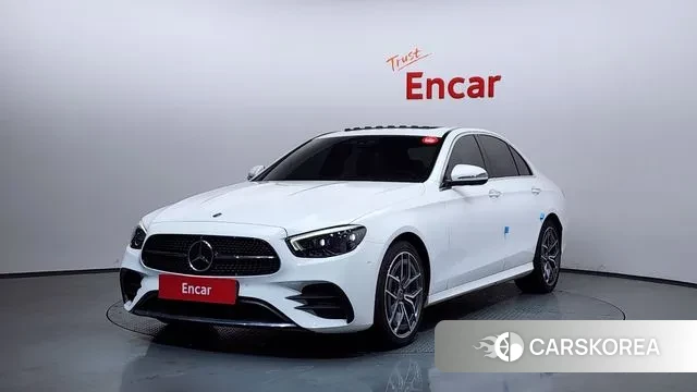 Mercedes-Benz E-Class W213 2021 Белый из Кореи