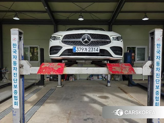 Mercedes-Benz CLA-Class C118 2023 Белый из Кореи