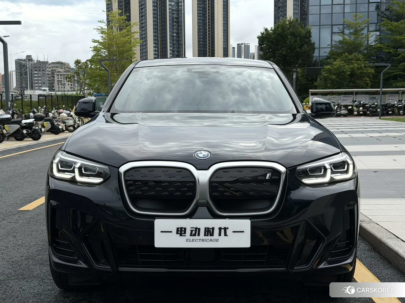 BMW iX3 2022 Черный из Китая