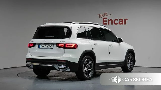 Mercedes-Benz GLB-Class X247 2023 Белый из Кореи