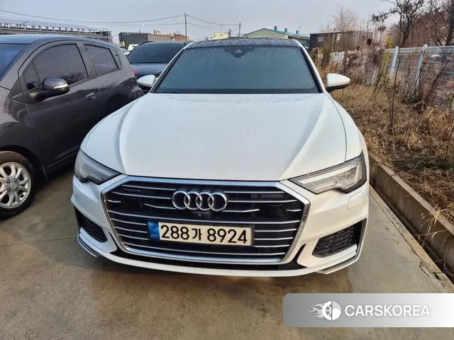 Audi A6 (C8) 2021 Белый из Кореи