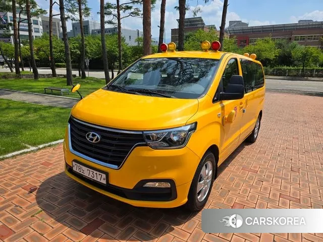 Hyundai The New Grand Starex 2018 Желтый из Кореи