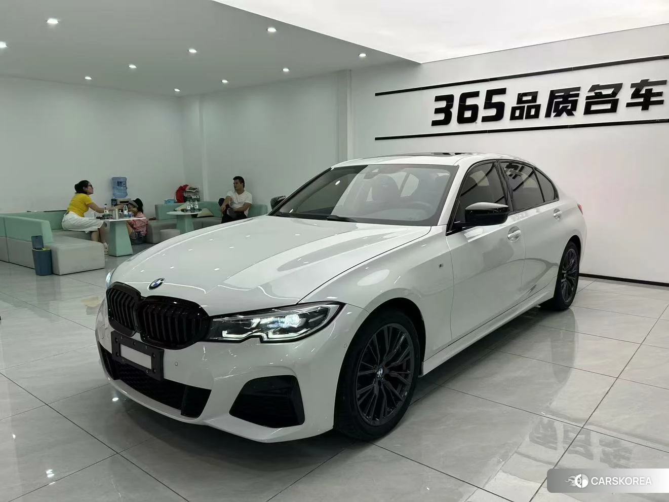 BMW 3 series 2019 Белый из Китая